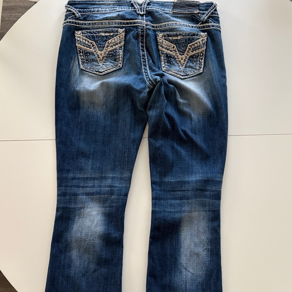 Jeans - Picture 11 of 12